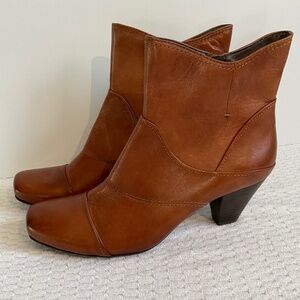 Luca Ferri Women’s Brown Leather Heel Boot Size 41 NWOT